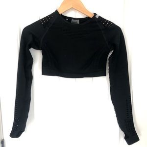 GymShark cropped fitness shirt